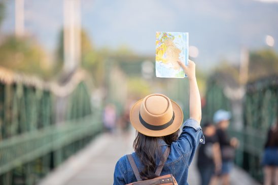 地图 旅行 学生 自由行 女孩 方向 导航